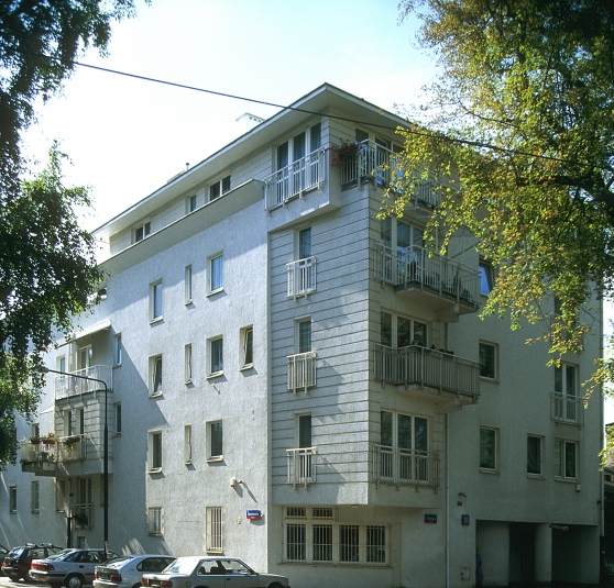 Budynek plombowy w Warszawie